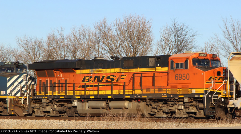 BNSF 6950